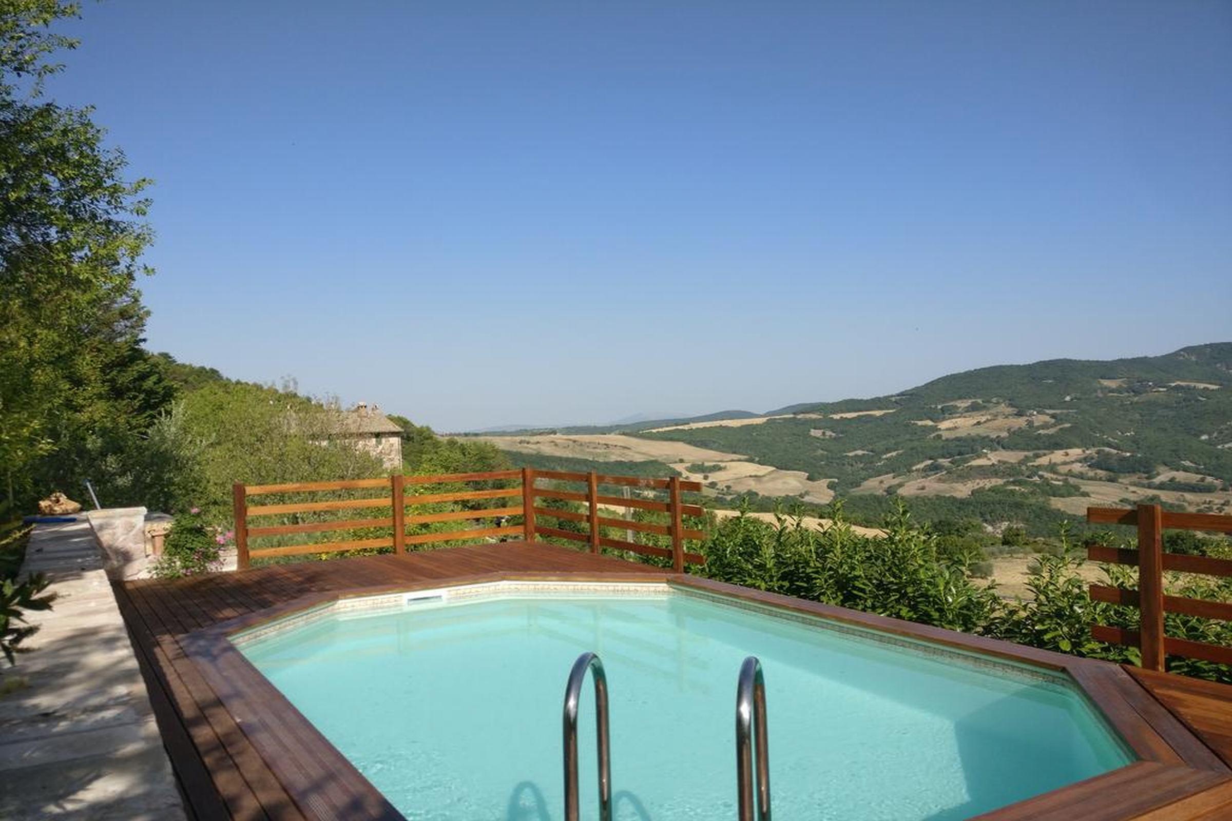 Bed & Breakfast La Terrazza Del Subasio 2*