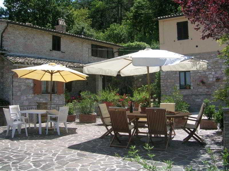La Terrazza Del Subasio Bed & Breakfast 2*